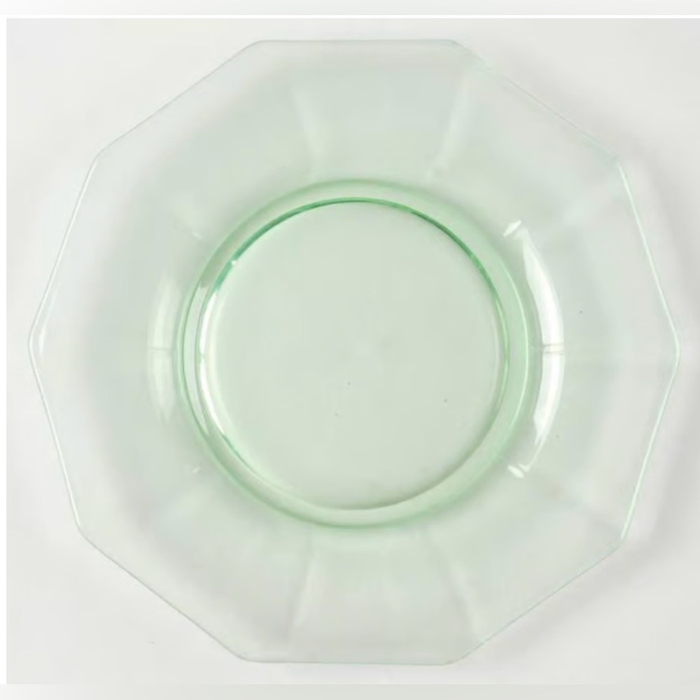 Vintage 1930s Cambridge "Decagon" Salad/ Lunch Plates! (Set of 8, light emerald)